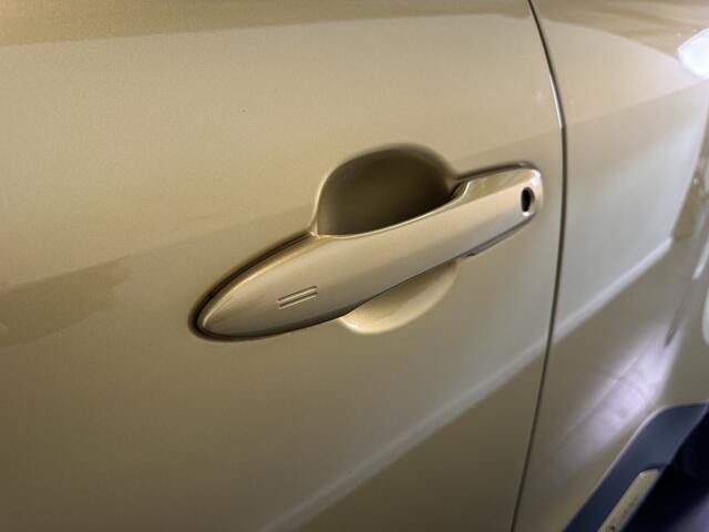 Toyota YARIS Cross 1.5 Hybrid Adventure | Panoramadak | Elektrische achterklep | JBL-Audio | Stoel/stuurverwarming | BSM |