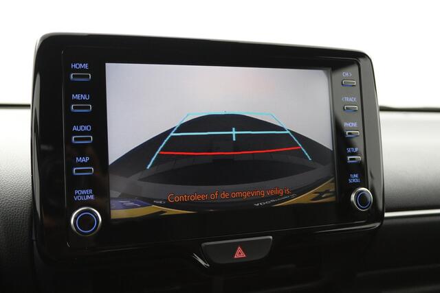 Toyota YARIS 1.5 Hybrid Executive | Leder stof bekleding | Stoelverwarming | Parkeersensoren | Keyless |