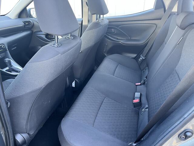 Toyota YARIS 1.5 Hybrid Active NL Auto Dealer Onderhouden Carplay Clima Adapt Cruise