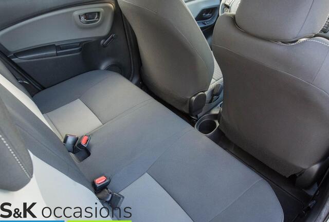 Toyota YARIS 1.5 Hybrid Navi PDC