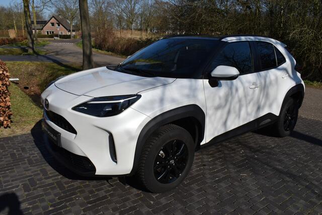 Toyota YARIS Cross 1.5 Hybrid '23 Adventure, Pano, NIEUWSTAAT!