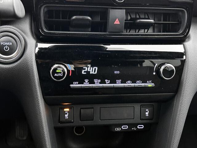 Toyota YARIS Cross 1.5 Hybrid 115 First Edition | Navigatie | Stoel en stuurverwarming | PDC | ACC | Keyless |