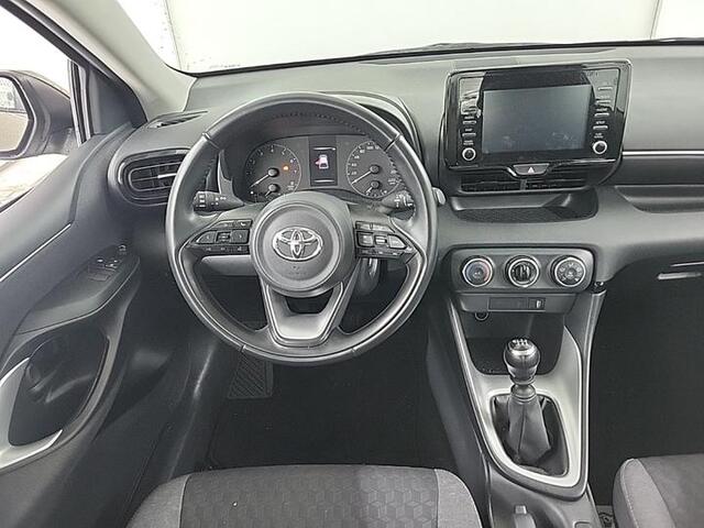 Toyota YARIS 1.5 VVT-i Active | Achteruitrijcamera | Airco | DAB |