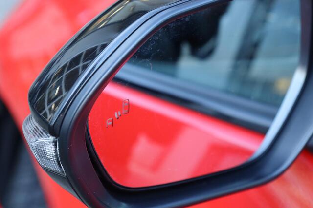 Toyota YARIS 1.5 Hybrid Launch Edition, Parkeersensoren