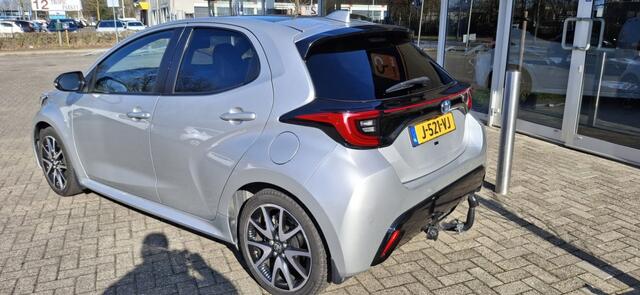 Toyota YARIS 1.5 H Executive NLauto | Full-option | dealeronderhouden