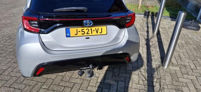 Toyota YARIS 1.5 H Executive NLauto | Full-option | dealeronderhouden