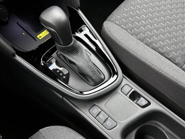 Toyota YARIS Cross 1.5 Hybrid 115 First Edition | BTW Voertuig | Stoel en stuurwielverwarming |