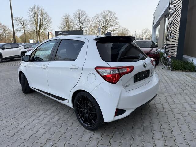 Toyota YARIS 1.5 Hybrid GR-Sport | Stoelverwarming | Camera |