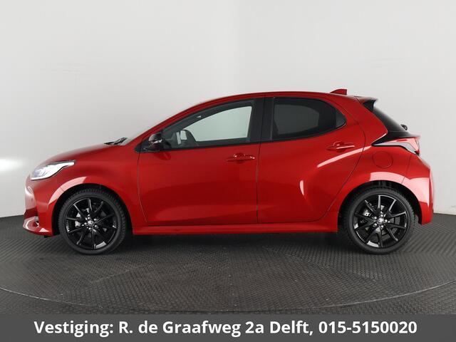 Toyota YARIS 1.5 Hybrid Executive | Stoelverwarming | Navigatie | Dodehoek detectie | Parkeersenoren |