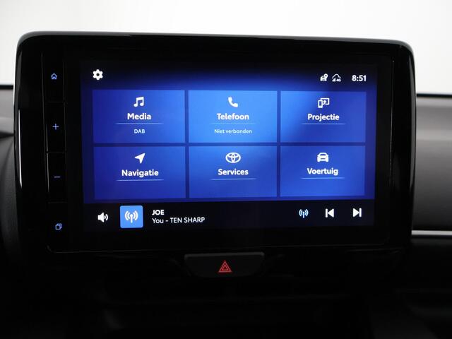 Toyota YARIS 1.5 Hybrid Executive | Stoelverwarming | Navigatie | Dodehoek detectie | Parkeersenoren |