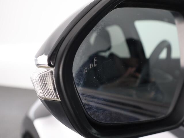 Toyota YARIS 1.5 Hybrid Executive | JBL speakers | Headup display| Leder interieur | Stoelverwarming