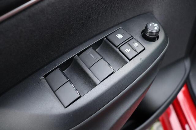 Toyota YARIS 1.5 Hybrid 115 Active, Nieuw en snel leverbaar met ¤2000,- inruilpremie!!