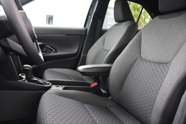 Toyota YARIS Cross 1.5 Hybrid 130 Dynamic Comfortpack , Comfort Pack, Direct leverbaar met ¤2.835 voordeel !