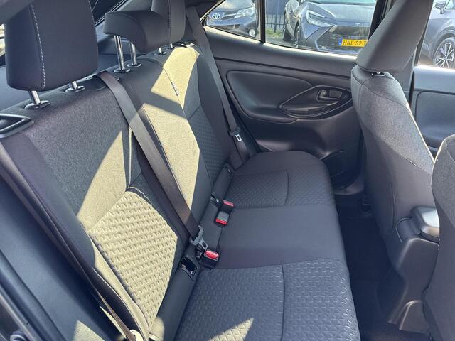 Toyota YARIS Cross 1.5 Hybrid 115 Dynamic | Navigatie | Apple CarPlay/Android auto | Achteruitrijcamera | Comfort pack | Parkeersensoren