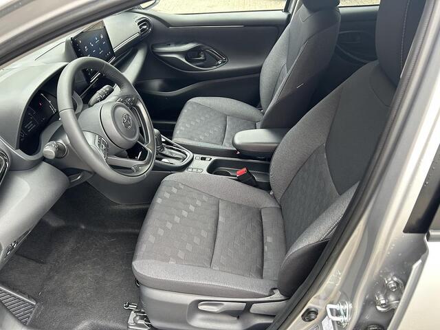 Toyota YARIS 1.5 Hybrid 115 Dynamic | Comfort Pack | Rijklaar l Blindspot | Sensoren