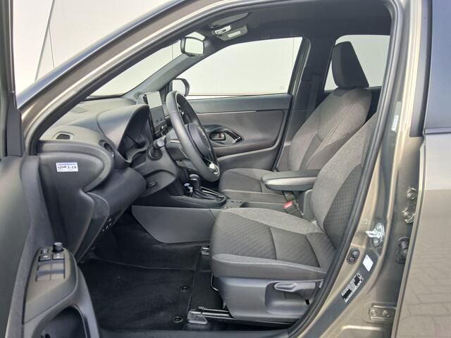 Toyota YARIS Cross 1.5 Hybrid 115 First Edition PDC v+a Navi Stoelverwarming Dode hoek detectie