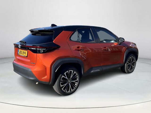Toyota YARIS Cross 1.5 Hybrid Executive | JBL audio | Stoelverwarming | Head up display | 18 inch LM-velgen |