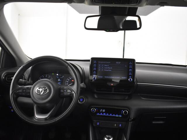 Toyota YARIS 1.5 VVT-i Active | Stuur en Stoelverwarming | Carplay | LM Velge