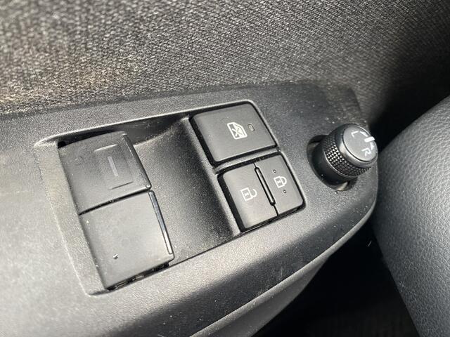 Toyota YARIS 1.5 Hybrid Active Apple Carplay/Android Auto