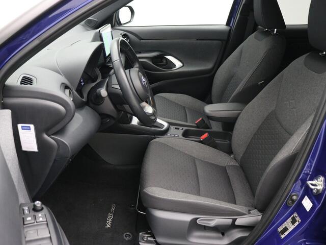 Toyota YARIS Cross 1.5 Hybrid Business Plus / Trekhaak / Historie aanwezig/ Dealer onderhouden / 750kg Trekgewicht / Adaptieve Cruise Control / Apple CarPlay & Android Auto / Stoel en Stuurverwarming / Keyless Entry & Start & Go / LMV / Airco Cliamte Control / Navigat