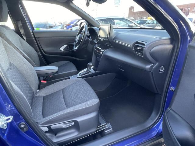 Toyota YARIS Cross 1.5 Hybrid Dynamic Winterpack All season