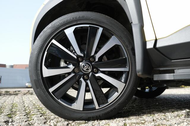 Toyota YARIS Cross 1.5 Hybrid Launch Edition Automaat | Full Option | Vol lederen b
