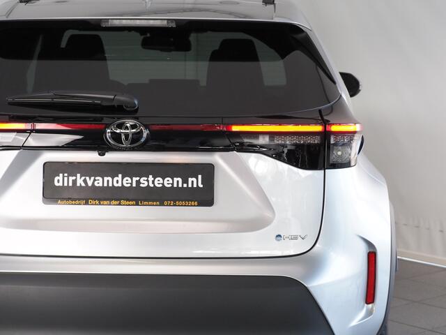 Toyota YARIS Cross 1.5 Hybrid 130 Dynamic | Safety/ Winter Pakket | Dodehoekdetectie | Stuurwiel- En Stoelverwarming | Botsherkenning | Grootlichtassistent