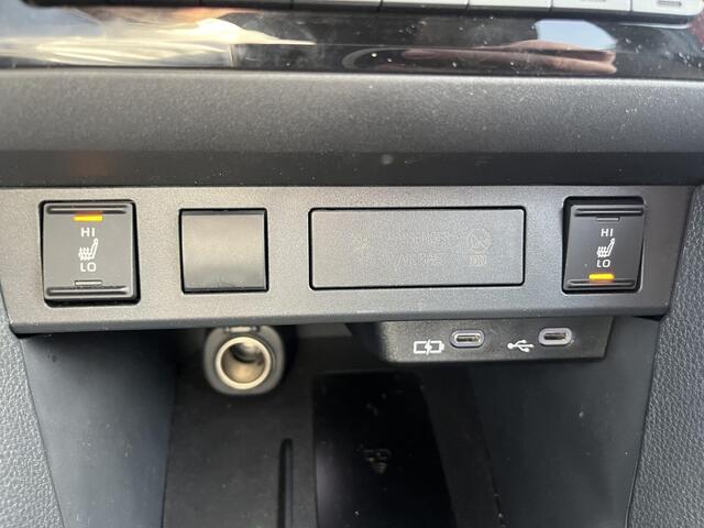 Toyota YARIS Cross 1.5 Hybrid 115 Dynamic | Apple Carplay & AndroidAUTO | Achteruitrij Camera | Stuur- & Stoelverwarming |