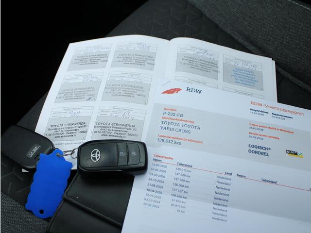 Toyota YARIS Cross 1.5 Hybrid First Edition 1e Eigenaar, Dealer OH, Trekhaak, Cruise en Climate Control, Carplay/Android Auto