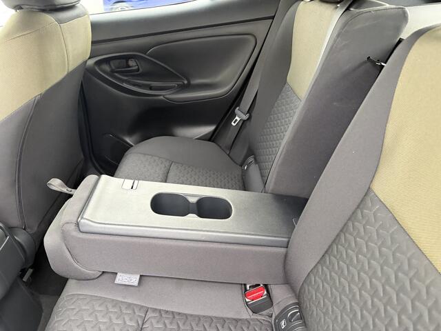 Toyota YARIS Cross 1.5 Hybrid Explore Bi-Tone NL Auto Dealer Onderhouden Stoel Verwarmd Parkeersensoren