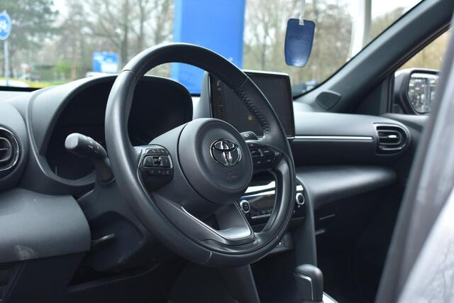 Toyota YARIS Cross 1.5 Hybrid First Edition Automaat | Navigatie | All-seasons | Camera | 12 mnd BOVAG garantie | Whatsapp 06-53188999