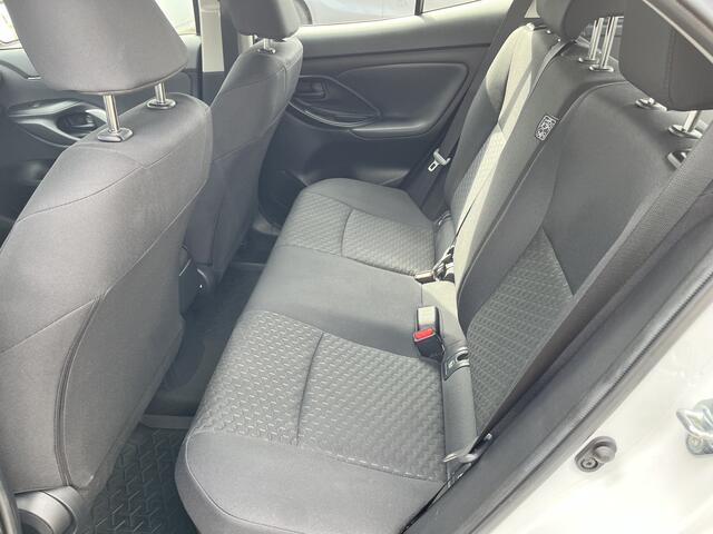 Toyota YARIS Cross 1.5 Hybrid 115 Active Limited Parkeersensoren Apple Carplay Android Auto Clima Cruise