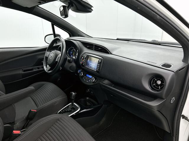 Toyota YARIS 1.5 Hybrid Bi-Tone | Achteruitrijcamera | Cruise control Adam