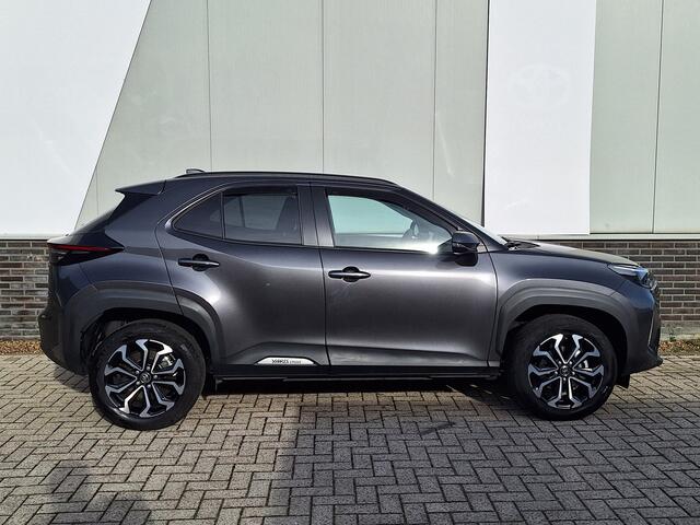 Toyota YARIS Cross 1.5 Hybrid Style Limited HUD Pano Trekhaak El achterklep Apple/Android auto Ad. Cruise