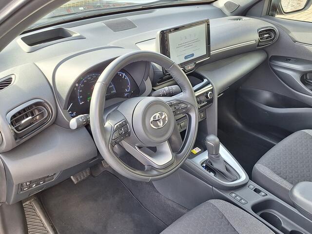 Toyota YARIS Cross 1.5 Hybrid Style Limited HUD Pano Trekhaak El achterklep Apple/Android auto Ad. Cruise