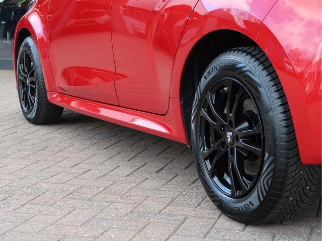 Toyota YARIS 1.5 Hybrid 115 Active | camera | carplay |