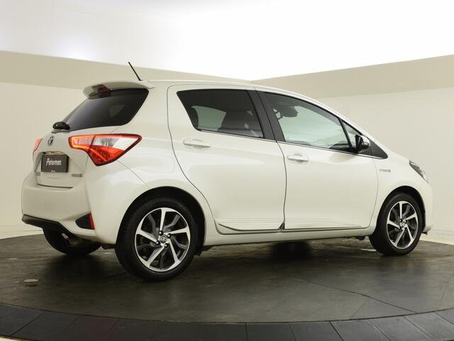 Toyota YARIS 1.5 Hybrid High Chic | Half leder | Camera |