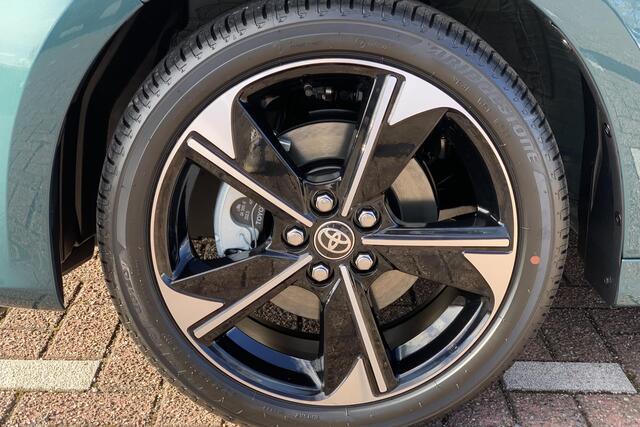 Toyota YARIS 1.5 Hybrid 130 Executive | Camera | Apple Carplay | Keyless | Stoel- en Stuurverwarming