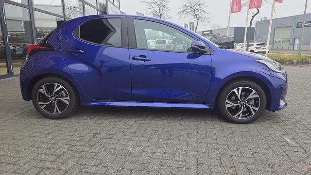 Toyota YARIS 1.5 Hybrid 115 First Edition