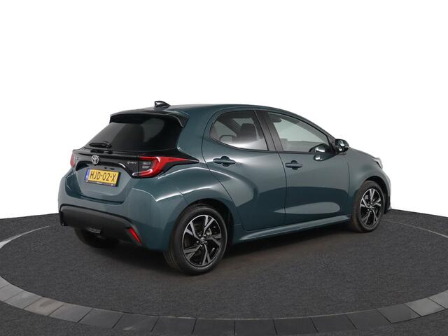 Toyota YARIS 1.5 Hybrid 115 Dynamic | Apple Carplay/Android auto | Parkeersensoren | Stoel/Stuurverwarming | Parkeercamera |