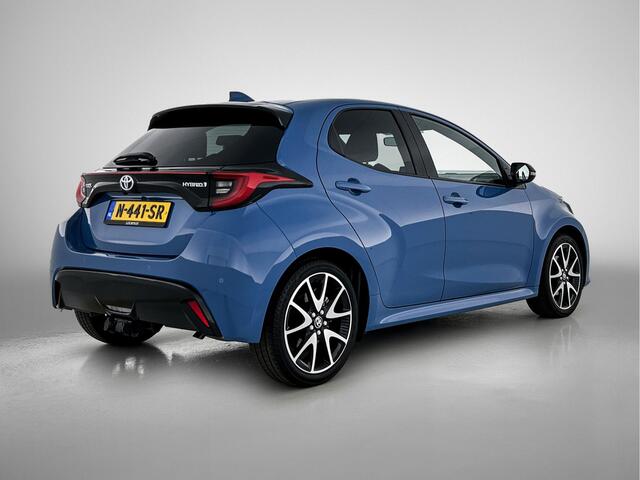 Toyota YARIS 1.5 Hybrid Executive | Trekhaak | Navigatie | Stoelverwarming | Dealer Onderhouden | PDC voor en achter |