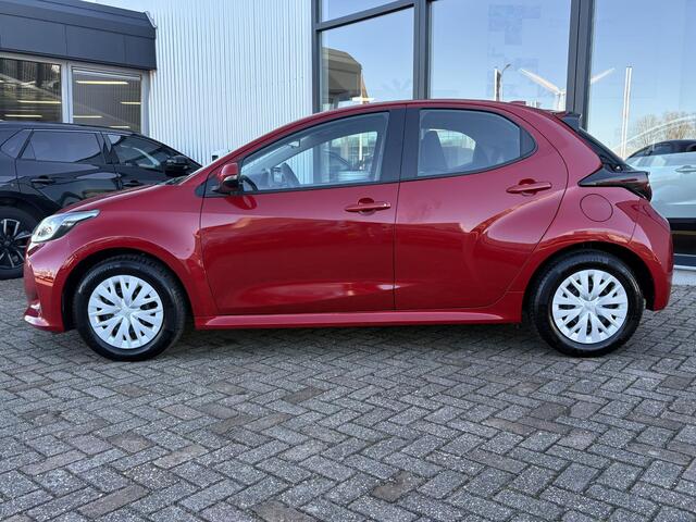 Toyota YARIS 1.5 Hybrid 115 Business