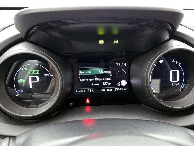 Toyota YARIS Cross 1.5 Hybrid Dynamic Limited + | Blind spot | Keyless entry |