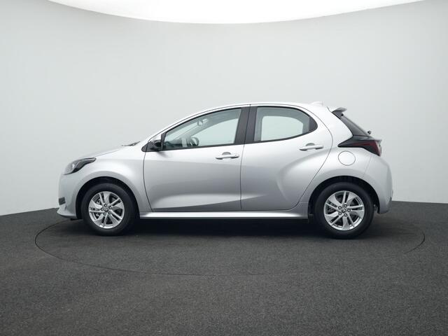 Toyota YARIS 1.5 Hybrid 115 Active Direct levrbaar Incl. premie