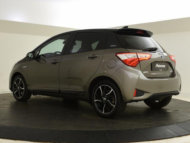 Toyota YARIS 1.5 Hybrid Bi-Tone | Camera | Navigatie | Botspreventie |