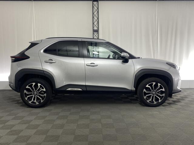 Toyota YARIS Cross 1.5 Hybrid 115 Business Plus Automaat | Apple CarPlay | Navi | Stoel/Stuurverwarming | DAB |