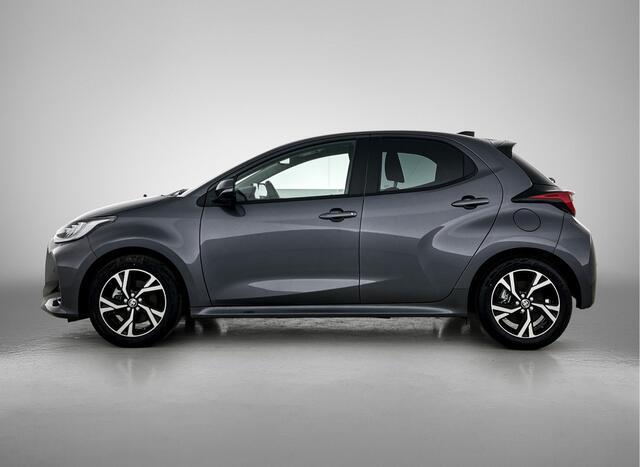 Toyota YARIS 1.5 Hybrid 115 First Edition | Apple Carplay / Android Auto | Parkeersensoren voor+achter | Dodehoek Detectie | LED |