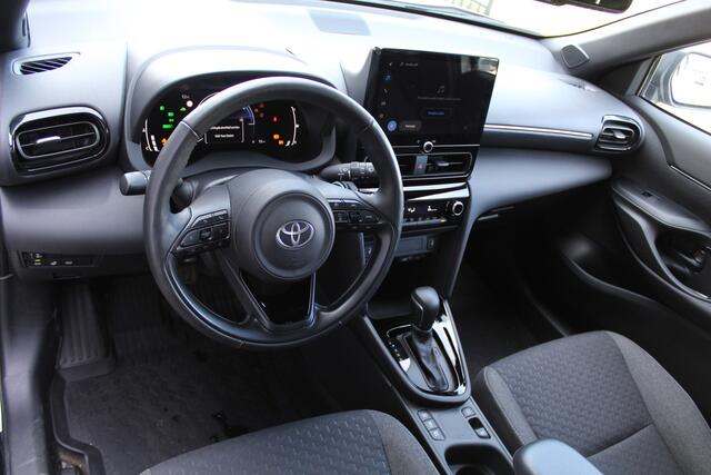 Toyota YARIS Cross 1.5 Hybrid 115 First Edition | Rijklaar | PDC | Navi | Apple/Android | Camera | Adap Cruise | Stoel-/Stuurverwarming