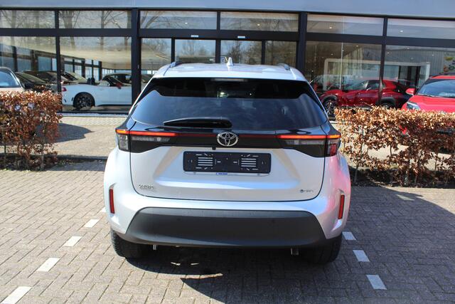 Toyota YARIS Cross 1.5 Hybrid 115 First Edition | Rijklaar | PDC | Navi | Apple/Android | Camera | Adap Cruise | Stoel-/Stuurverwarming