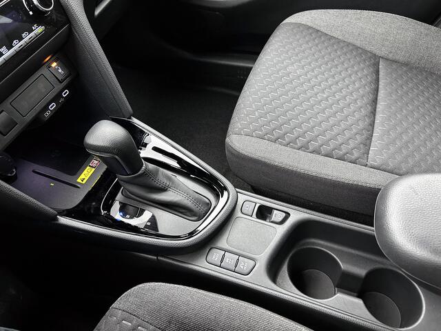 Toyota YARIS Cross 1.5 Hybrid 115 First Edition | Climate control | Winterpakket | LED verlichting | LM velgen |